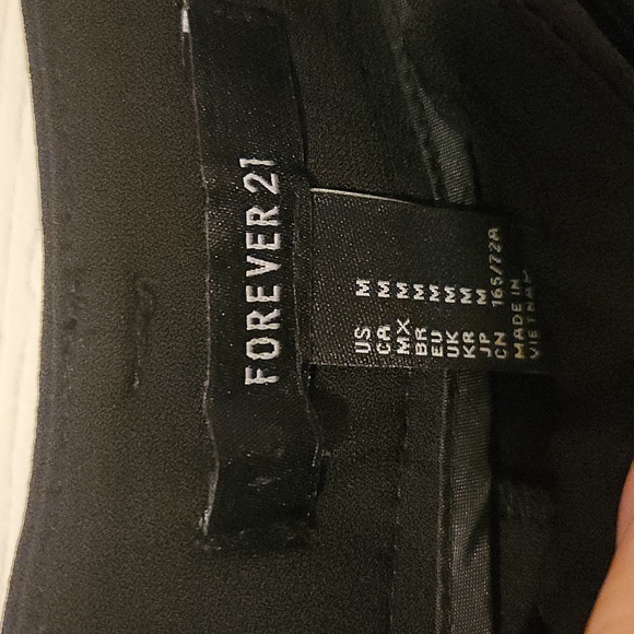 Adorable Tuxedo style pants - Picture 3 of 4